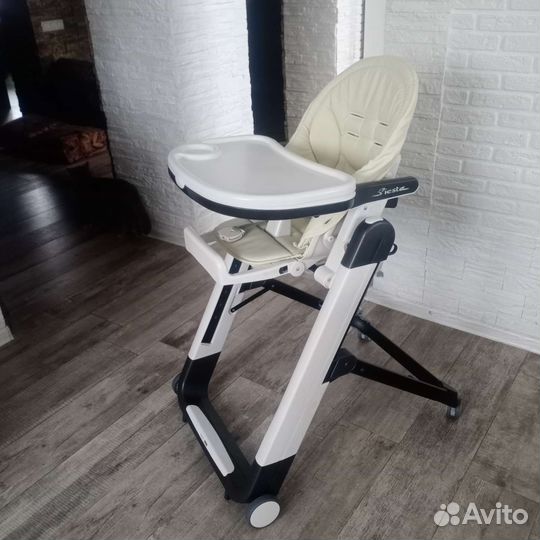 Детский стульчик для кормления peg perego