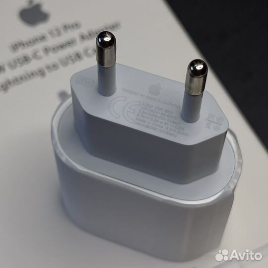 Зарядка на iPhone 20w с кабелем