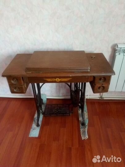 Швейная машина зингер ножная