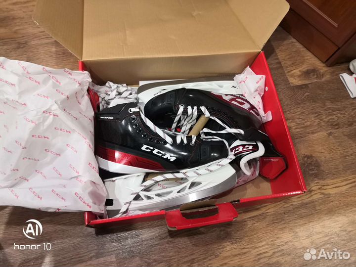 Хоккейные коньки ccm jetspeed ft4 11 regular