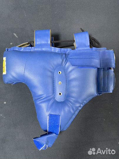 Боксерские перчатки и шлем детские