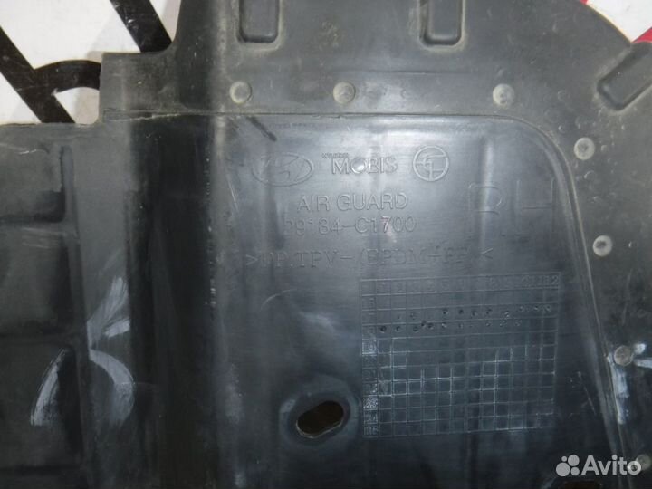 Дефлектор радиатора правый Hyundai Sonata 7 17-19