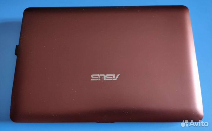 Нетбук Asus EEE PC 1015 PEM red