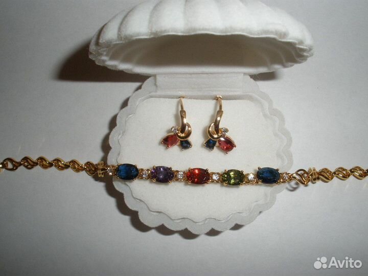 Наборы позолоченные-браслет и серьги,кольца