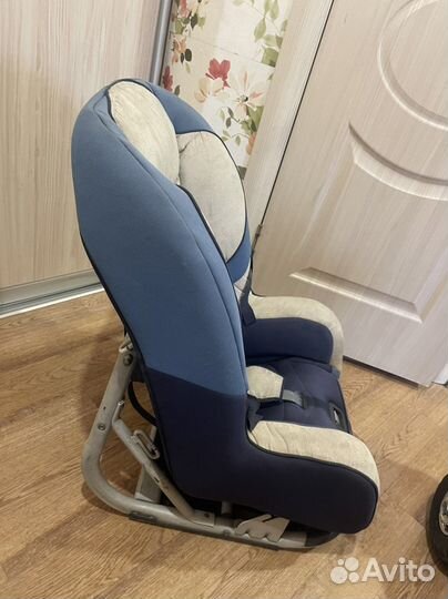 Автокресло и детский мотоцикл