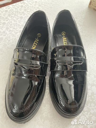 Лоферы женские 34 размер
