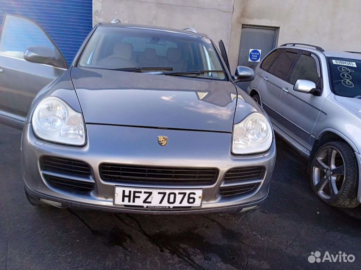 Стойка передняя левая porsche cayenne 1 2005