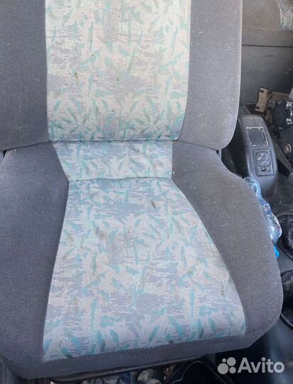 Передние сиденья Chevrolet Niva