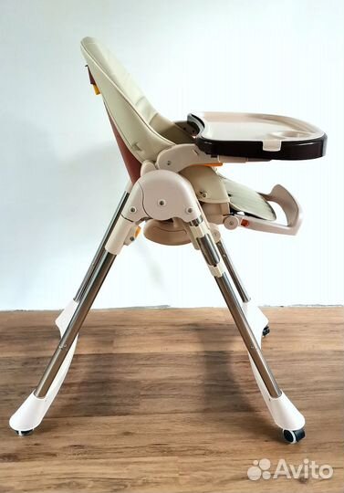 Стульчик для кормления Tommy Bon appetit бежевый