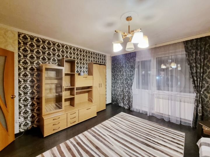 1-к. квартира, 42 м², 3/10 эт.