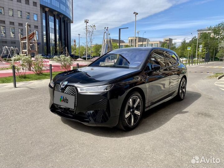 BMW iX AT, 2022, 7 000 км