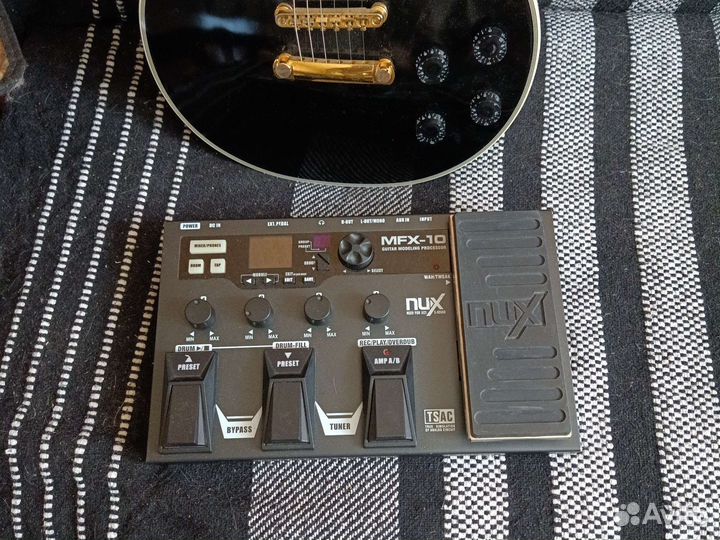 Гитарный процессор NUX MFX-10