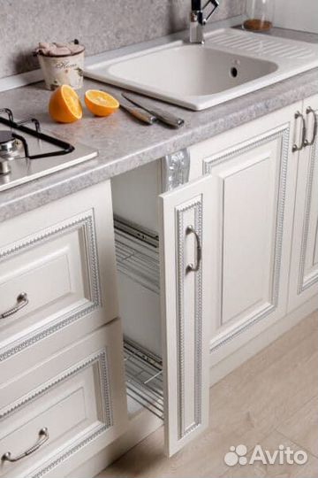 Угловой кухонный гарнитур