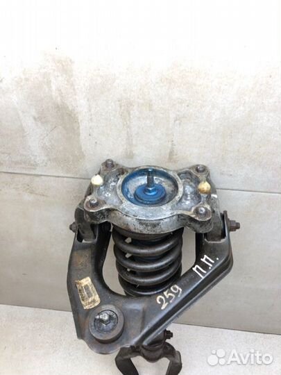 Амортизатор стойка передний правый Dodge Stratus