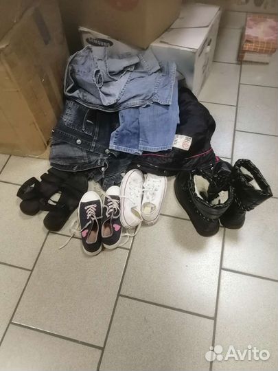 Детские вещи и обувь