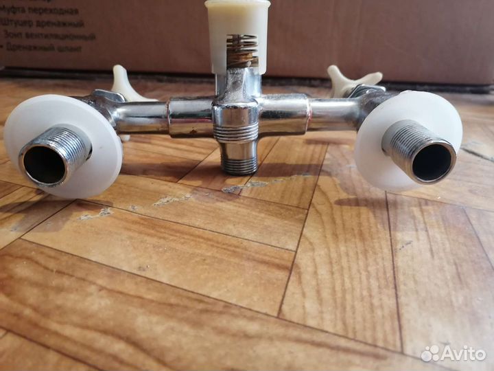 Смеситель для ванны