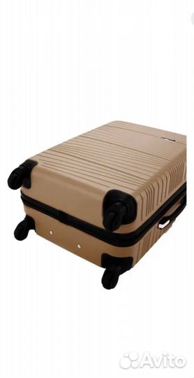 Чемодан новый размер S