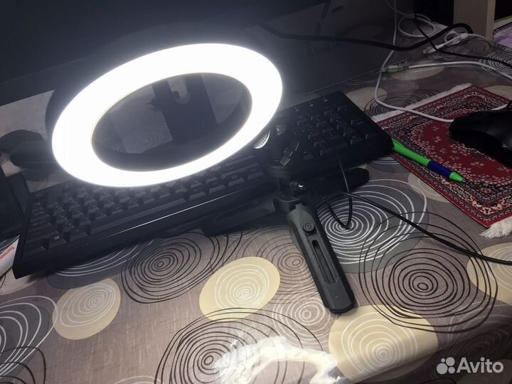 Кольцевая лампа со штативом 15 см новая