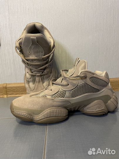 Кроссовки adidas yeezy boost