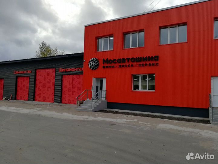 Marshal WinterCraft Ice WI31 215/55 R17 98T