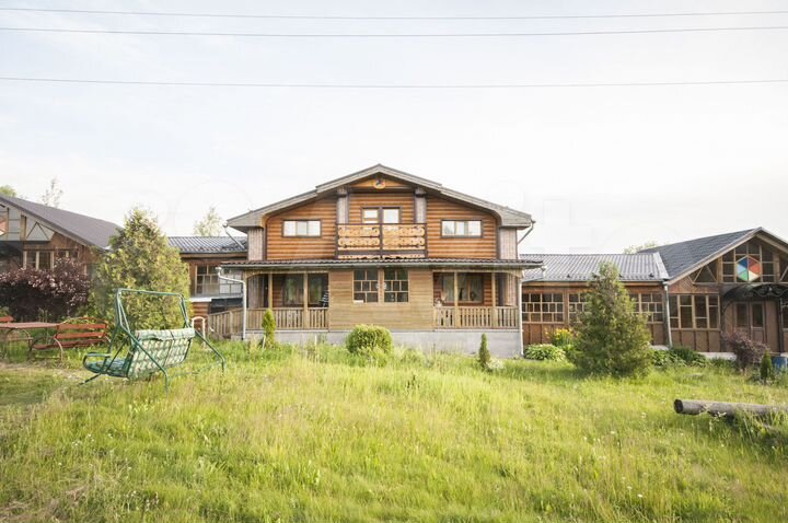 Коттедж 800 м² на участке 3 га