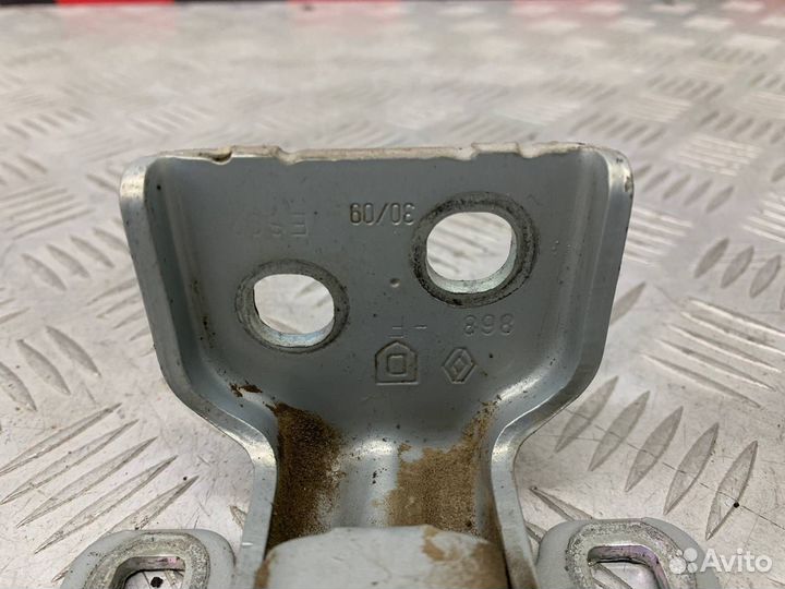 Б/У петля двери задний левый Renault Logan 1 LS0A