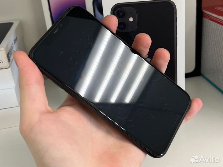 iPhone 11, 64 ГБ
