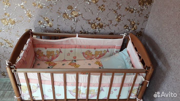 Кроватка детская