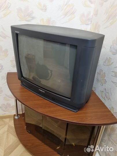 Телевизор samsung