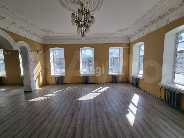 Продам помещение свободного назначения, 388.3 м²