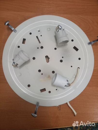 Светильник потолочный без плафона