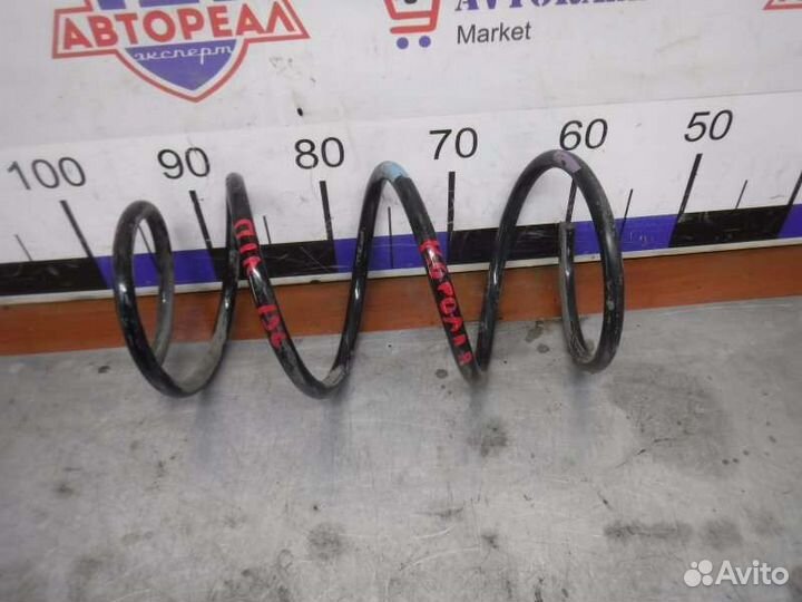 Пружина передняя левая Toyota Corolla 124 правый