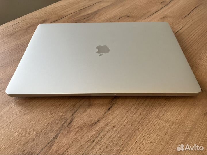 MacBook Pro 16, 2019 - Core i7, 16/512 Gb