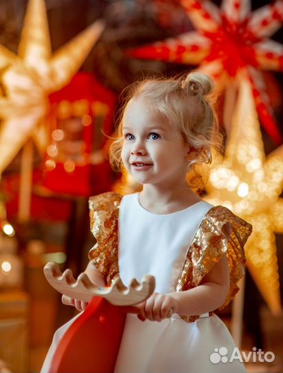 Новое Детское платье Белое с золотом