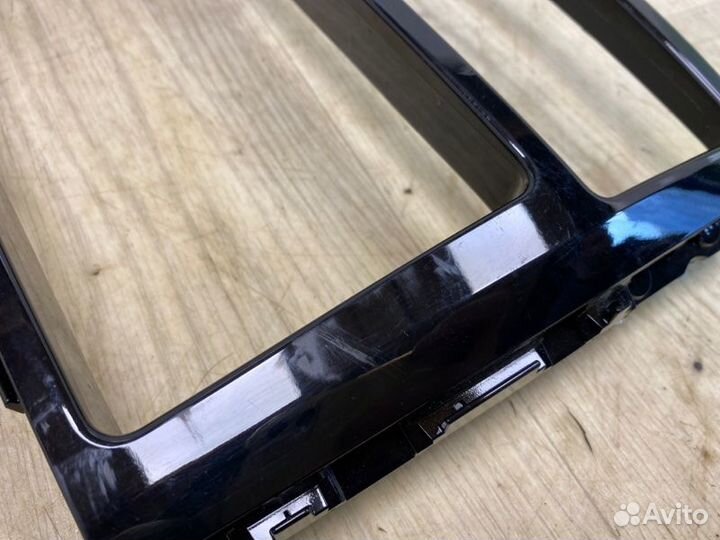 Рамка магнитолы Mitsubishi Pajero 4 V93W V97W V98W