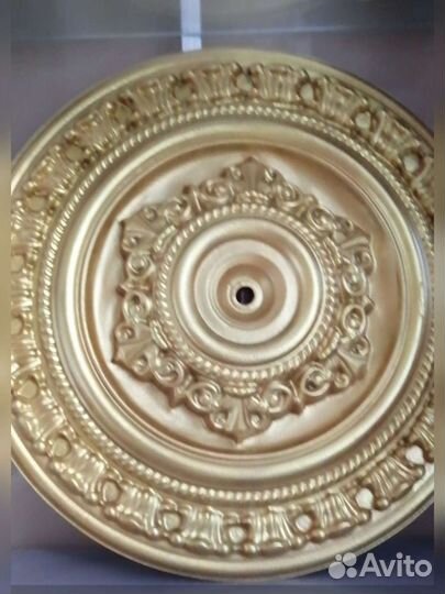 Молды. Розетки на потолок. Полиуретан