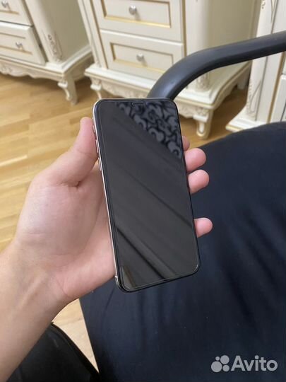 iPhone Xs, 256 ГБ