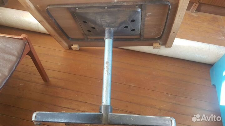 Подставка под телевизор