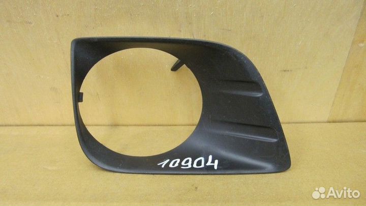 Решётка в бампер левая Toyota Land Cruiser (150) P