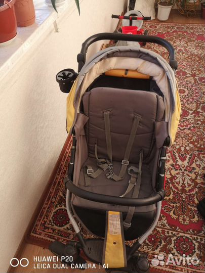 Коляска прогулочная