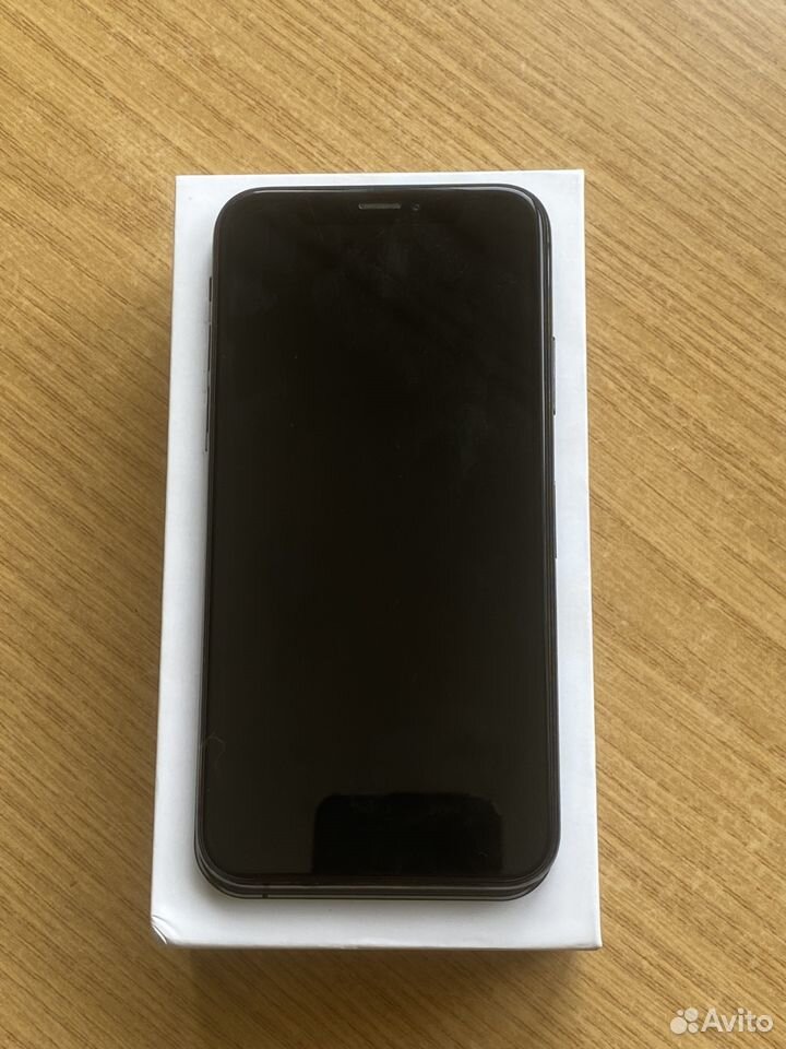 iPhone Xs, 64 ГБ