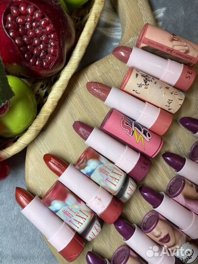 Sephora лот помад 14шт