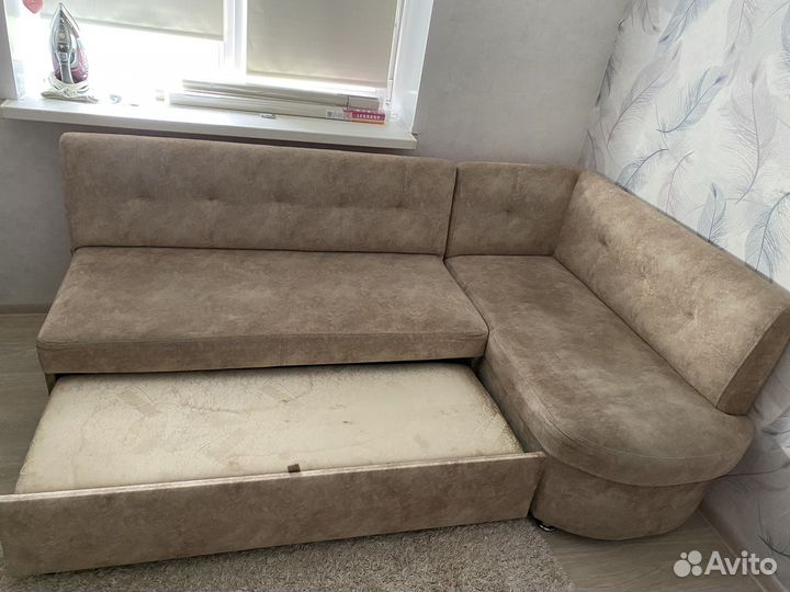 Угловой диван