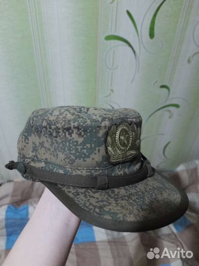 Военная форма(китель, штаны, кепка)