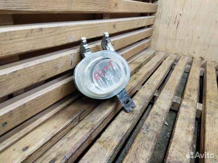 Фара противотуманная правая Peugeot 206 2000