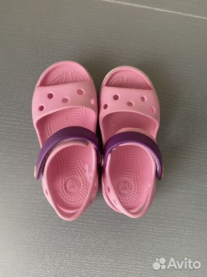 Сандалии детские crocs