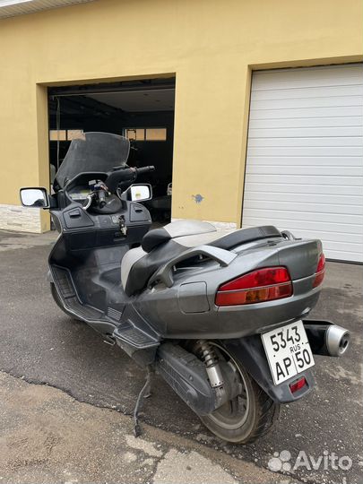 Suzuki SkyWave 650