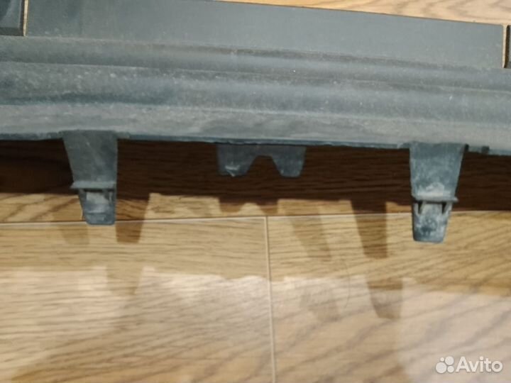 Решетка радиатора peugeot 308