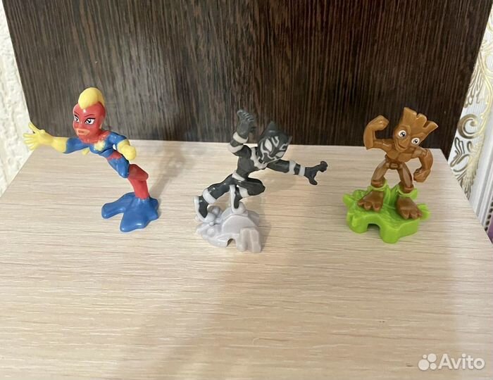Kinder 22 леди баг marvel и другие