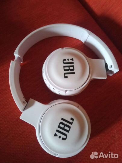 Беспроводные наушники jbl E500BT